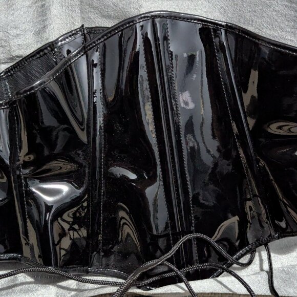 Artifice Angled Corset Belt PVC Black - Picture 4 of 7